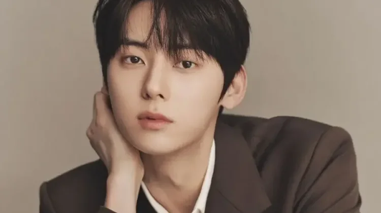 Hwang Minhyun Jadi Kandidat Pemeran Utama Iseop’s Romance Gantikan Lee Jong Suk
