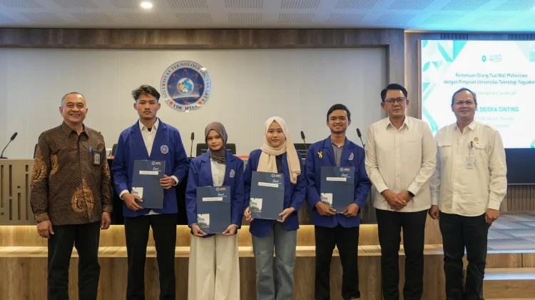 Ratusan Mahasiswa Terima Beasiswa Sleman Pintar
