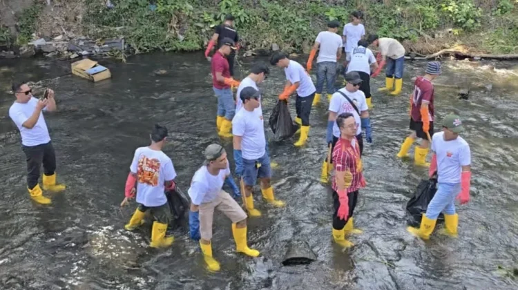 Wujud Nyata Indonesia ASRI! Intip Aksi Ratusan Kader Tidar Bersihkan Sungai Gajahw