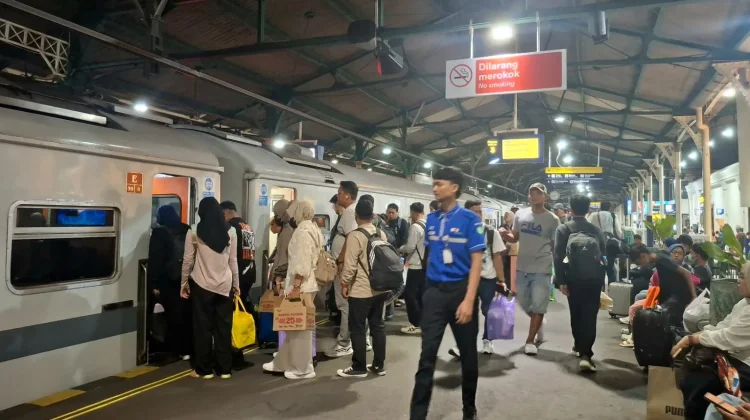 KAI Mini Fair Stasiun Yogyakarta Beri Kesempatan Pelanggan Raih Diskon dan Undian