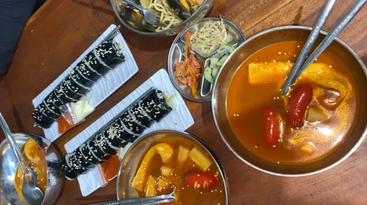 Corndog Hottang Warung 22, Kuliner Korea Murah Meriah