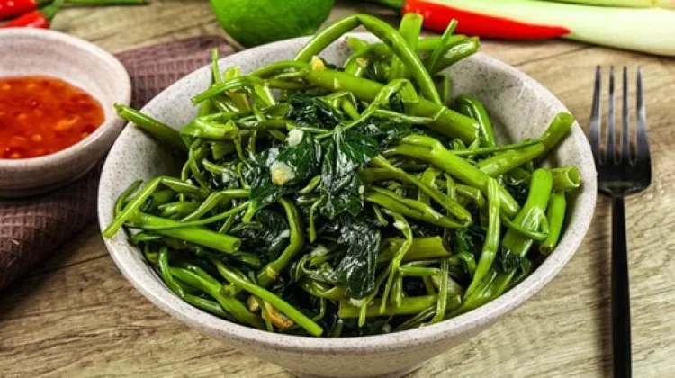 Kangkung Bikin Ngantuk? Ini Penjelasan Berdasarkan Penelitian