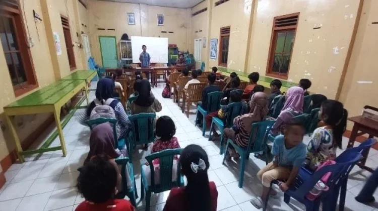 Hasto Minta Lurah Awasi Jam Belajar Masyarakat, Perkuat Predikat Kota Pelajar