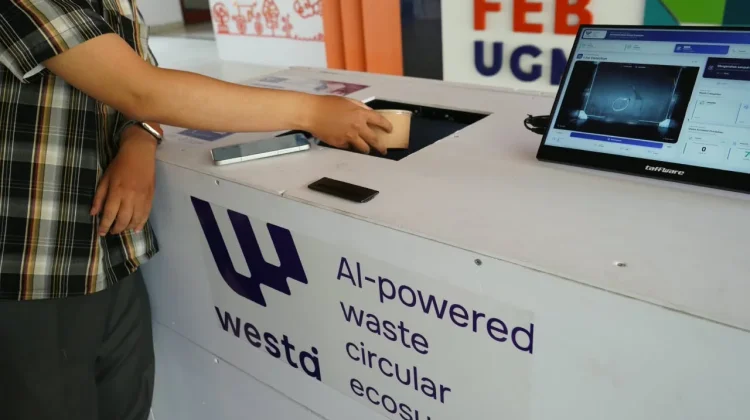 Unik, Dosen FEB UGM Kembangkan Tempat Sampah Berbasis AI dan Data WESTA