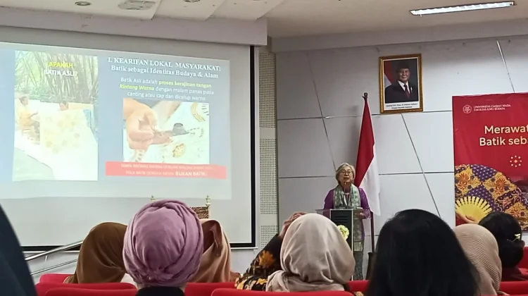 Merawat Warisan, Menumbuhkan Masa Depan: Batik sebagai Identitas Budaya
