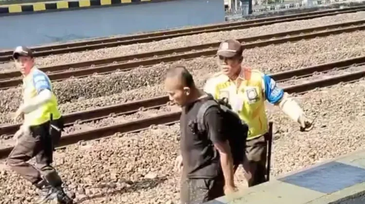 KAI Daop 6 Yogyakarta Amankan ODGJ di Jalur KA Stasiun Maguwo