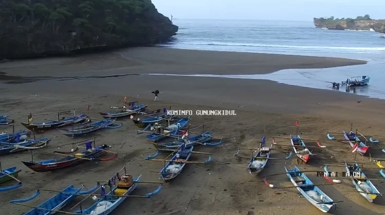 DIY Cerah, Suhu Udara Dapat Mencapai 34 Derajat Celsius, Waspada Ombak Besar Laut