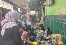 Tradisi Nyekar di Bantul Membawa Berkah bagi Penjual Bunga