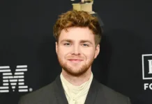 Alex Warren Siap Guncang BRIT Awards 2026