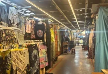 Pedagang Menangis di tengah Ramainya Malioboro saat Libur Panjang