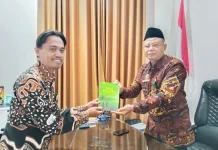 Upaya Penguatan Literasi di Madrasah dengan Buku Antologi Puisi