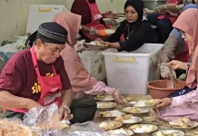 Ratusan Relawan Bekerja di Balik 3.800 Porsi Takjil Masjid Jogokariyan