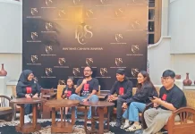 Pintu Belakang Angkat Horor Psikologis Keluarga Desa