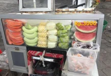 Buah Dingin Condongcatur Andalkan Harga Ramah Mahasiswa