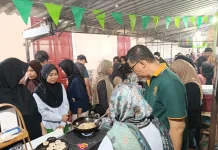 Debut Mpek-Mpek Jambi Ramaikan Ramadan Kauman