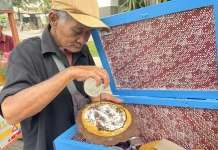 Manisnya Kenangan dalam Sepotong Terang Bulan Jadul