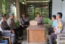 Wujud Kepedulian Sesama, Polsek Imogiri Beri Bansos Kepada Warga Kurang Mampu