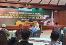 MES DIY Anugerahkan Penghargaan untuk Ustaz Muhammad Jazir ASP