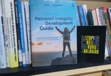 Ini Referensi Buku Akhir Pekan Karya Penulis Heri Soesanto.