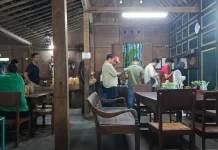 Waroeng Kopi Klotok, Pengunjung Merasa Pulang ke Rumah Nenek