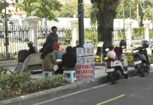 Menjelang Lebaran, Pedagang Jasa Tukar Uang Bermunculan di Yogyakarta
