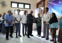 REI DIY Salurkan Ratusan Paket Sembako, Bupati Sleman Beri Apresias
