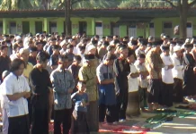 Pilih Jalur Berbeda, Majelis Sholawat Asyghil Kubro Laksanakan Salat Id Pagi Tadi