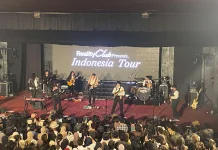 Lirik Lagu Reality Club - Close To You