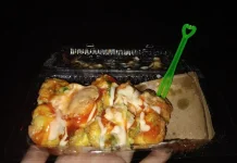 Endog Congkel Mayo Ramai Pembeli di Maguwoharjo