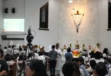 Ribuan Umat Katolik Ikuti Misa Kamis Putih
