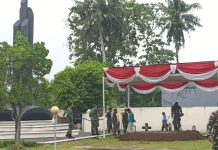 Pemakaman Militer Kopda Farizal Romadhon Diselenggarakan di TMP Giripeni