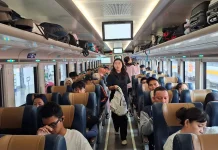 Tingkatkan Pelayanan, Dua Kereta Api Gunakan Stainless Steel New Generation