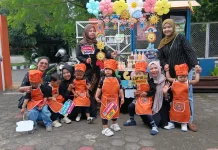 Peringatan Kartini Lewat Market Day Edukasi Anak Melek Ekonomi