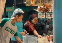 Dukung Ekonomi Rakyat, Setwan Sleman Belanja Bareng di Pasar Cebongan