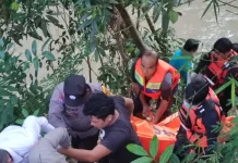 Mayat Seorang Nenek Ditemukan Tertelungkup di Atas Batu Sungai Kalakan