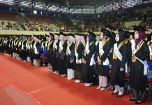 UNY Wisuda 835 Mahasiswa, Torehkan Ratusan Prestasi Nasional dan Internasional