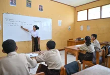 Ketua PGRI Kota Cirebon Soroti Aturan Guru yang Tumpang Tindih