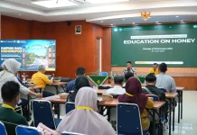UGM dan PLN Gelar Edukasi Internasional Pengelolaan Madu Kedung Poh