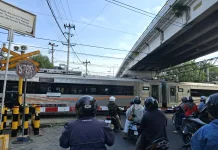 Jangan Sepelekan, Dampak dan Sanksi Menerobos Palang Pintu Perlintasan Kereta