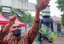 Aksi Teatrikal Jogja Corruption Watch Soroti Nasib Stadion Mandala Krida