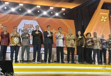Rektor UGM: Literasi Keuangan Harus Ajarkan Risiko dan Investasi