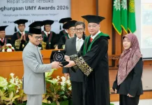 Tokoh Islam Amerika Serikat Dapat Anugerah UMY Award