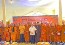 Lepas Rombongan Bhikkhu, Paku Alam X Berpesan Jaga Persatuan dan Kedamaian