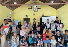 Ajarkan Literasi Finansial, Mahasiswa PLK UNY Adyaswara Gelar Edukasi Keuangan