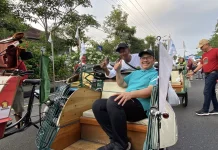 Parade Jogja Bersinar, Upaya Pemkot Yogyakarta Kampanyekan Becak Listrik
