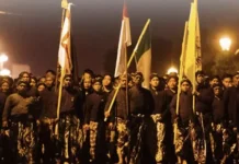 Sambut 1 Sura, Paguyuban Abdi Dalem Keraton Gelar Tapa Bisu Lampah Mubeng Beteng