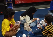 Sambut Libur Sekolah, Daop 6 Gelar Sulap dan Menghias Cangkir di Stasiun