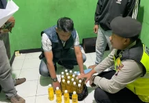 Lagi, Polres Bantul Berhasil Sita Puluhan Botol Miras Ilegal Saat Razia