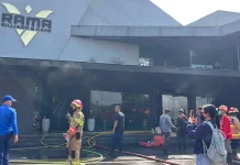 Asap Tebal dan Material Bangunan Hambat Pemadaman Api di Rama Billiard