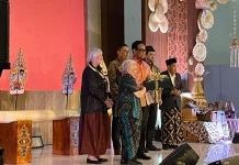 Perdana di Luar Jakarta, Sri Sultan Hamengku Buwono X Buka Inacraft Festival di JEC